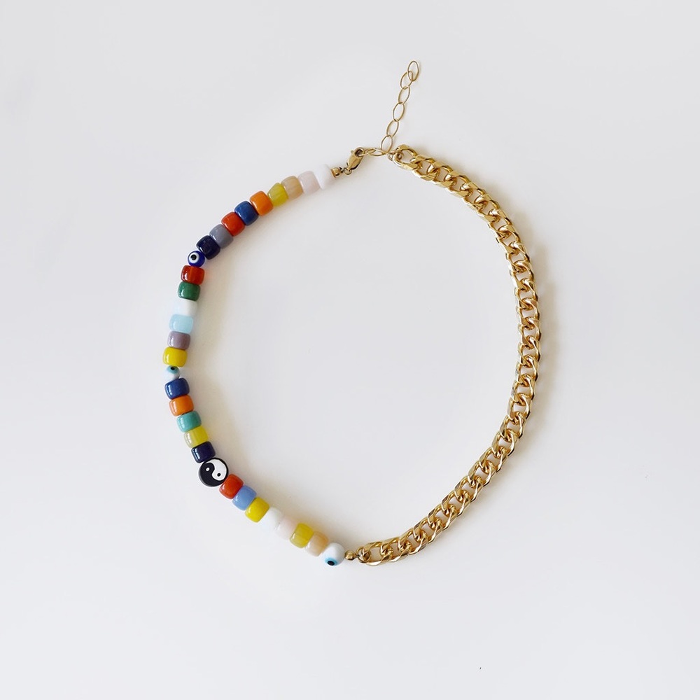 Halfway necklace